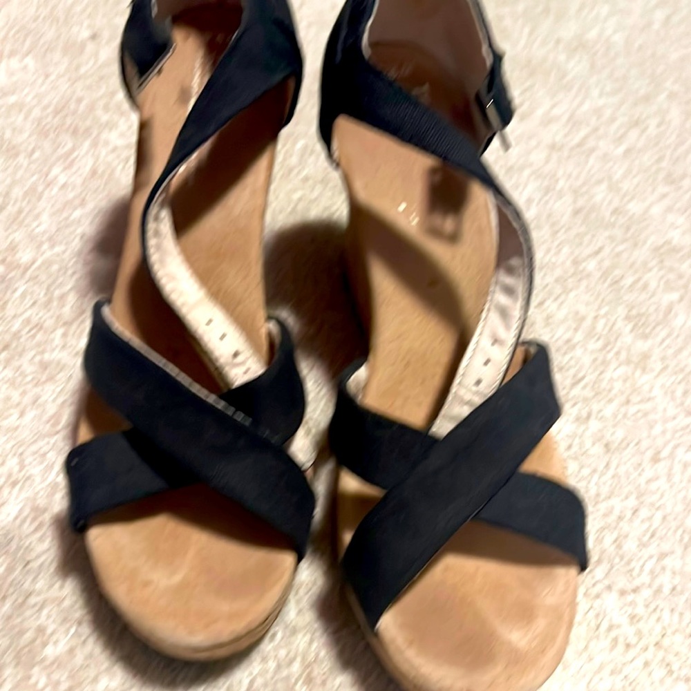 Toms wedges
